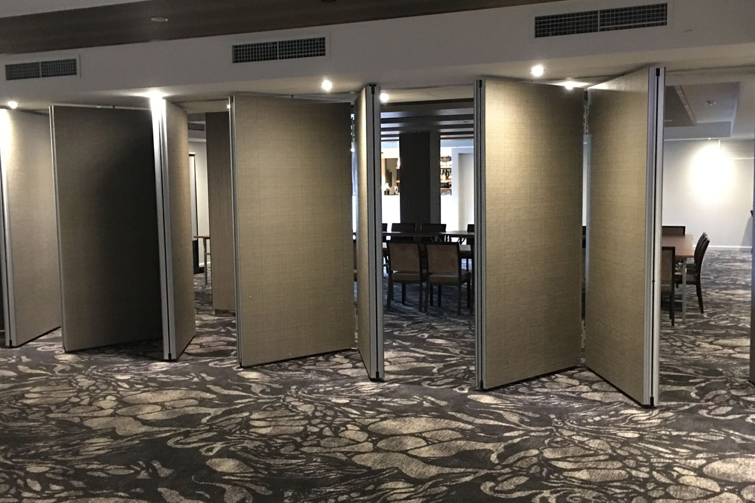 The Smart Way to Divide and Define Modern Spaces operable walls in UAE are changing the game—delivering efficiency, privacy, and style all in one sleek package.